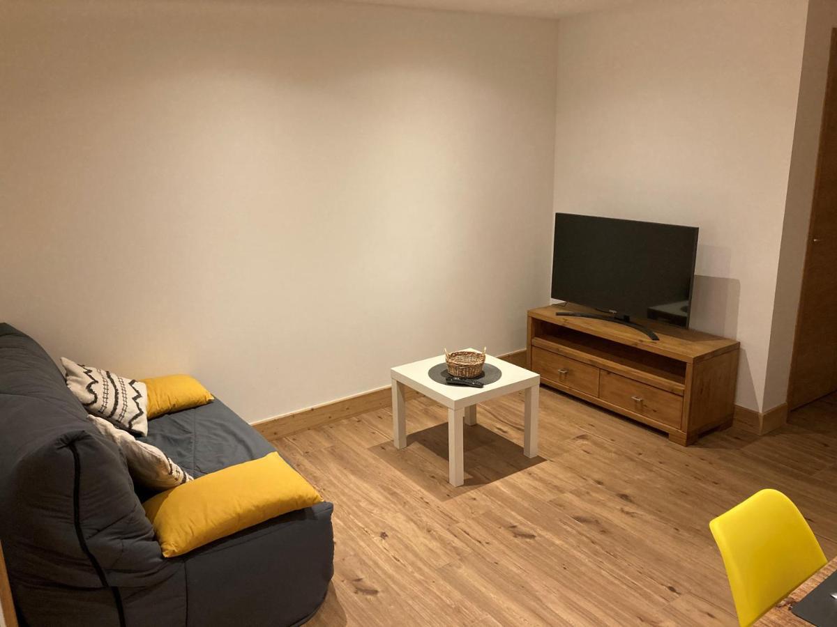 Appartement En Rez De Jardin Thenesol Exterior photo