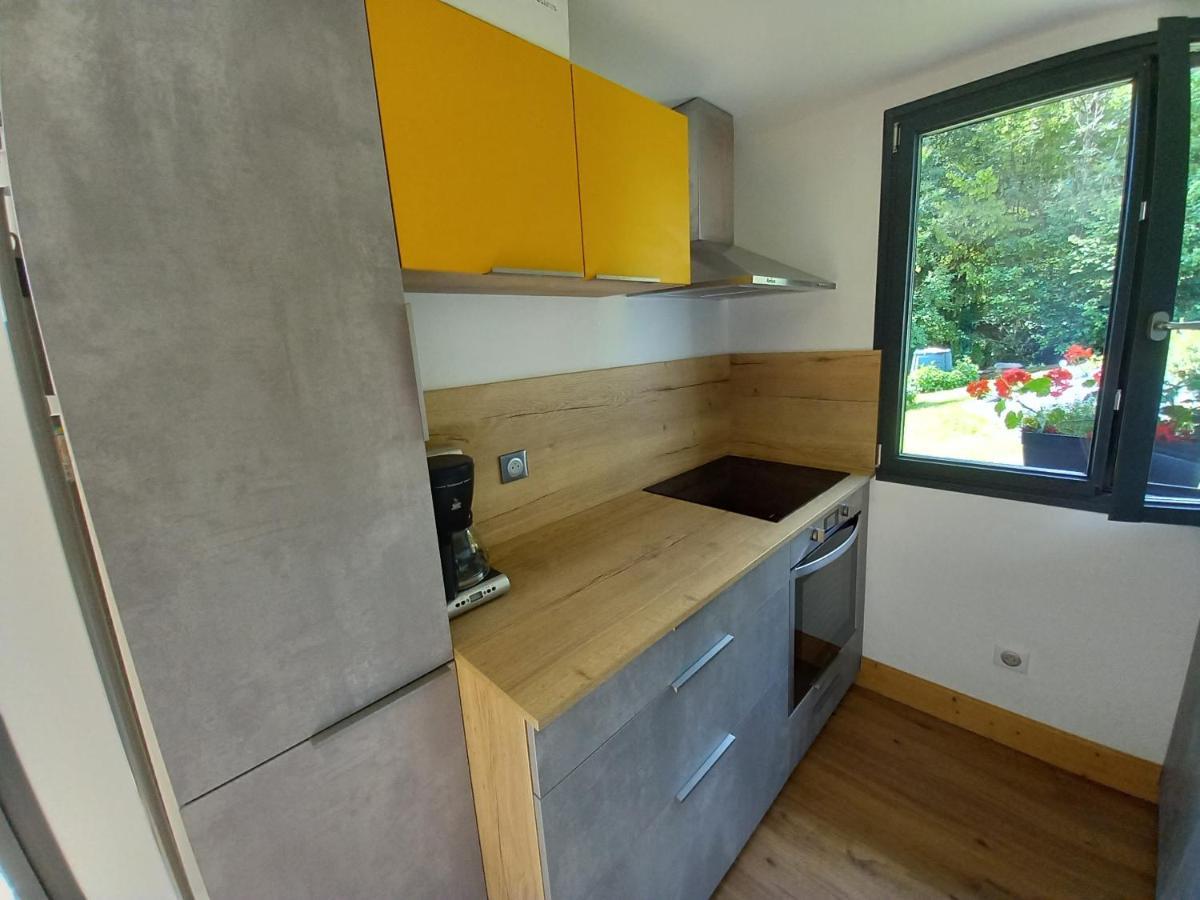 Appartement En Rez De Jardin Thenesol Exterior photo
